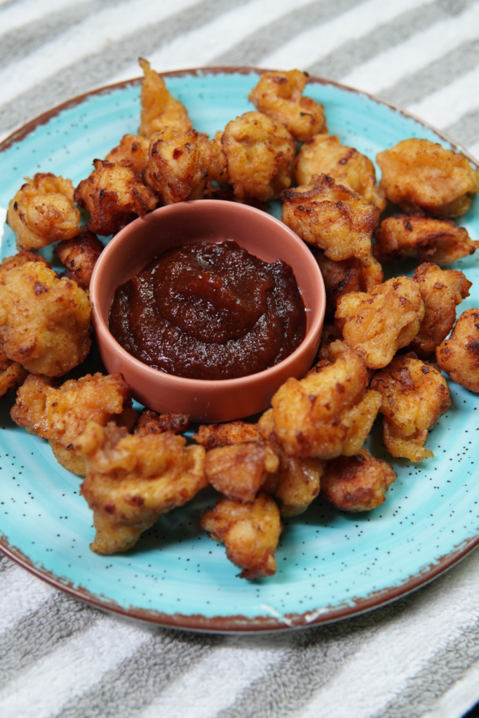 Serving the KFC Popcorn Chicken