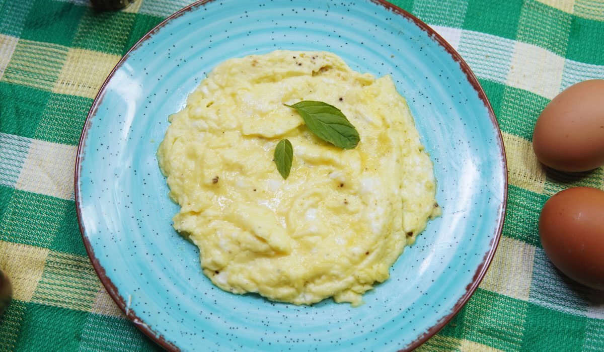 How To Make Perfect Folded Eggs how-to-make-perfect-folded-eggs