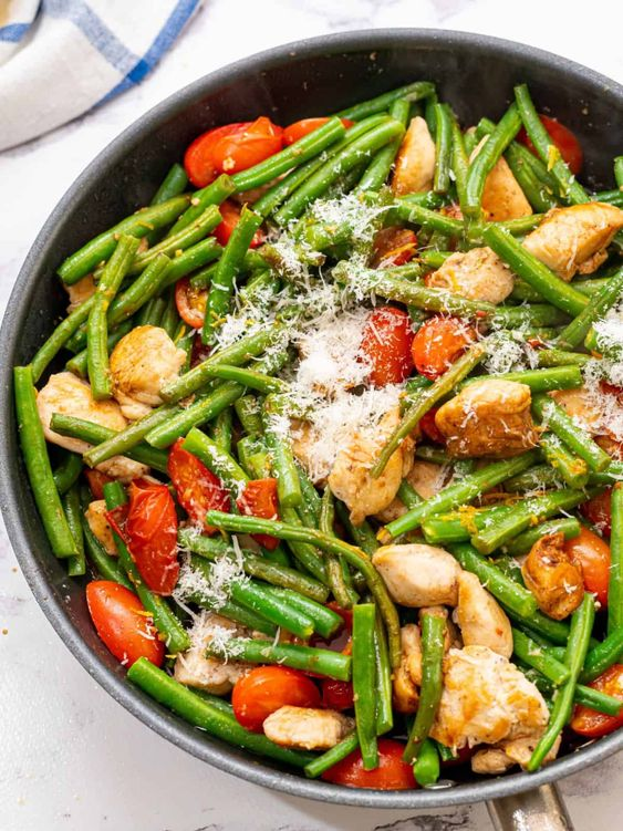 Skillet Chicken with Green Beans and Tomatoes